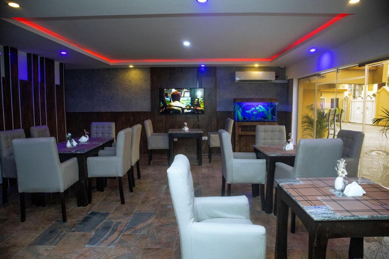 Presken Hotels @Fajodd-4 อีเคจา ภายนอก รูปภาพ