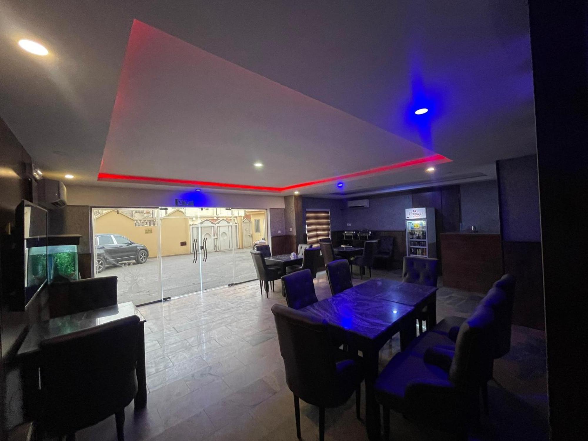 Presken Hotels @Fajodd-4 อีเคจา ภายนอก รูปภาพ